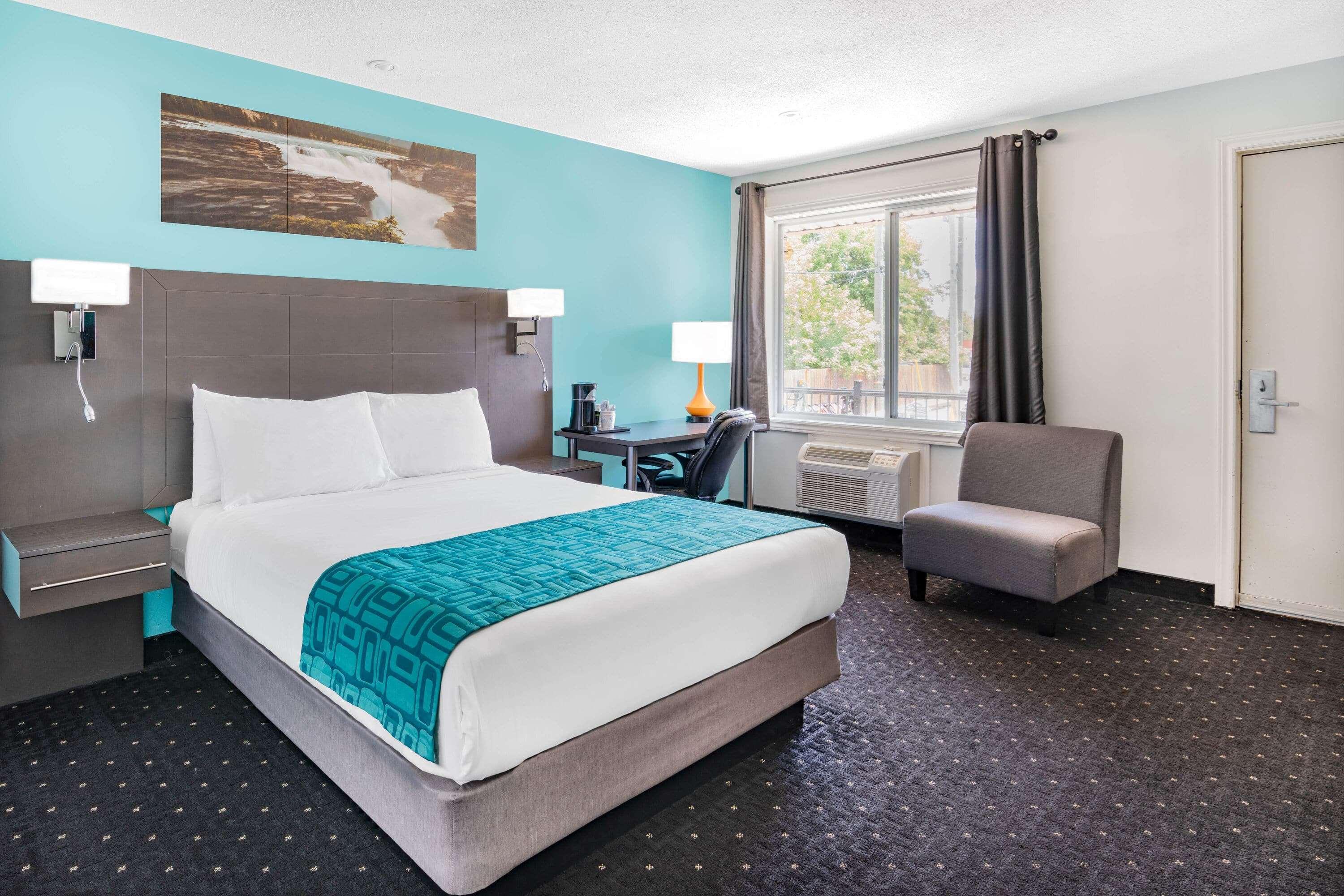 Howard Johnson By Wyndham Gananoque Exteriör bild